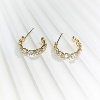 Stunning Earrings To Gift Your Bridesmaids