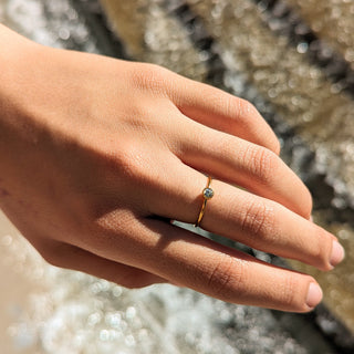 Round Stone Minimalist Ring