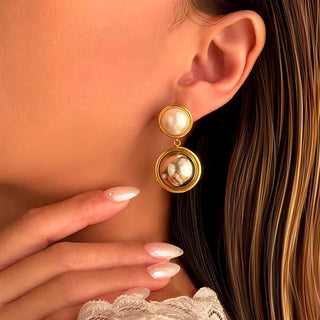 Pearl Metal Button Drop Earrings Model 1