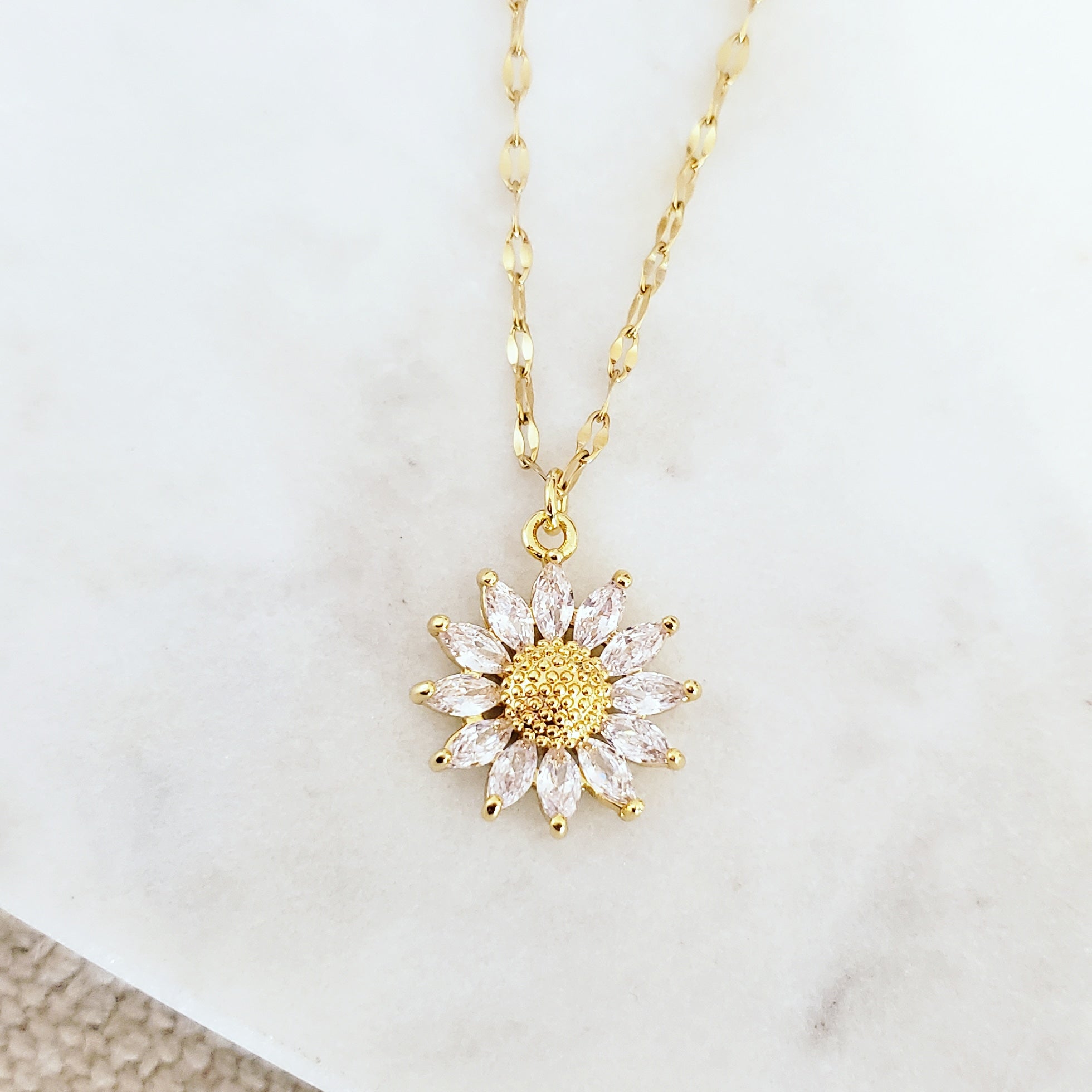 Amazon.com: SISGEM 14K Real Gold Sunflower Necklace for Women, You Are My  Sunshine Gold Sunflower Pendant with Crystal Birthday Anniversary Jewelry  Gifts for Mom, Wife, Girlfriend 16